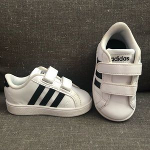 Adidas Toddler Shoe Size 5